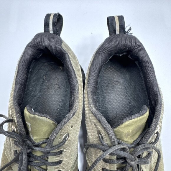 On‎ Cloud 5 Waterproof Running Shoes - Picture 7 of 8